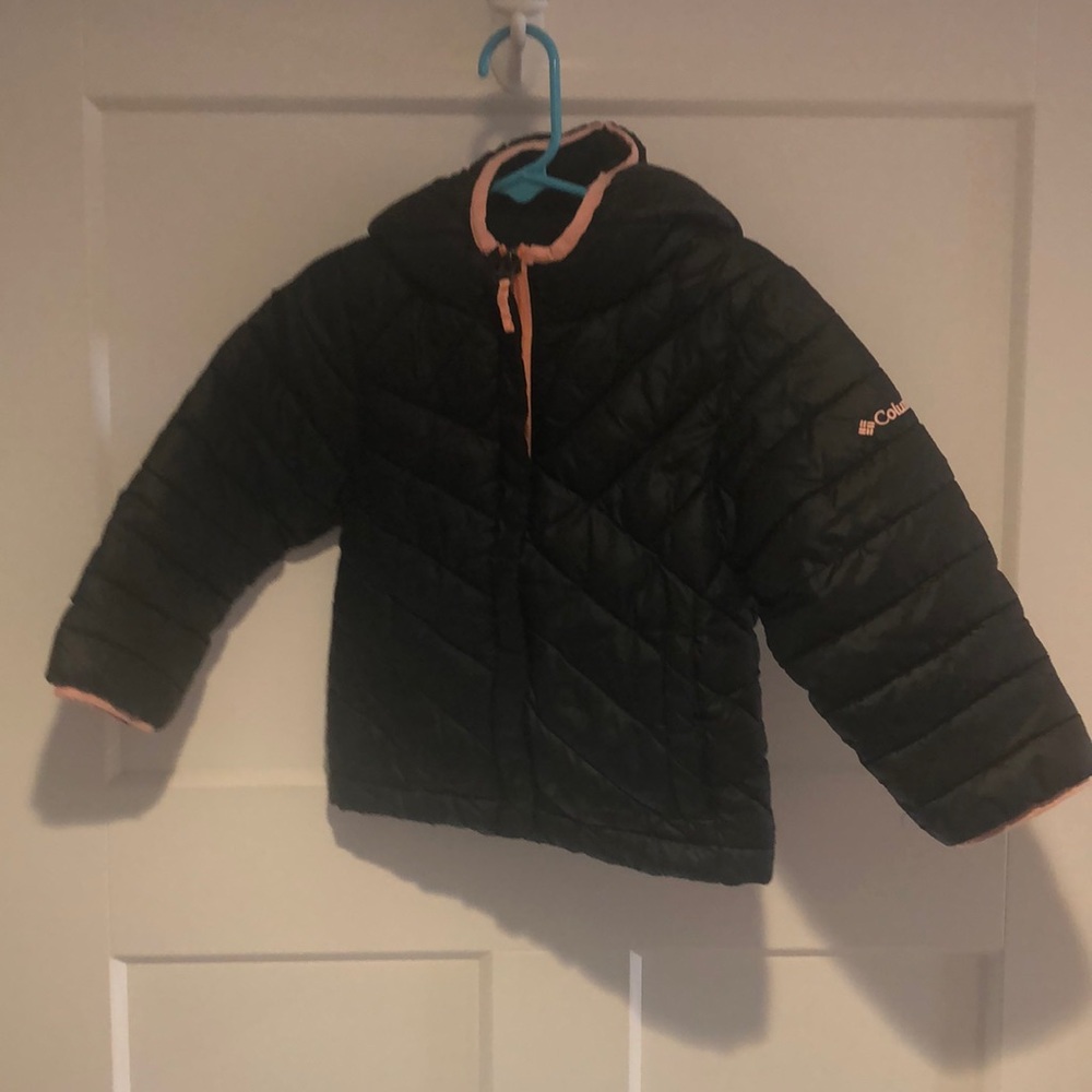 Columbia 3t black jacket with peach trim